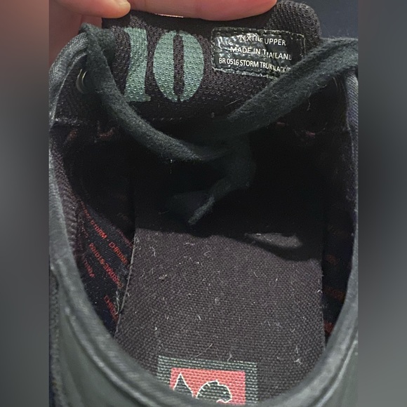 Chrome black waterproof shoes - Picture 7 of 8